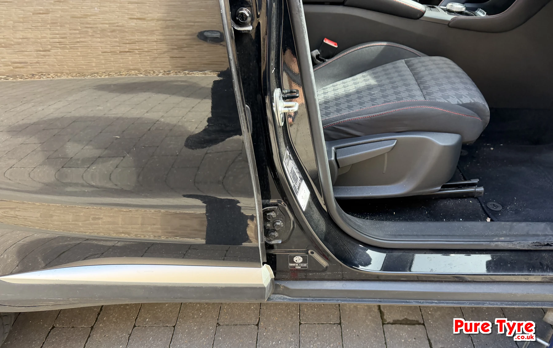 MG ZS EV Tyre Pressure Placard Location