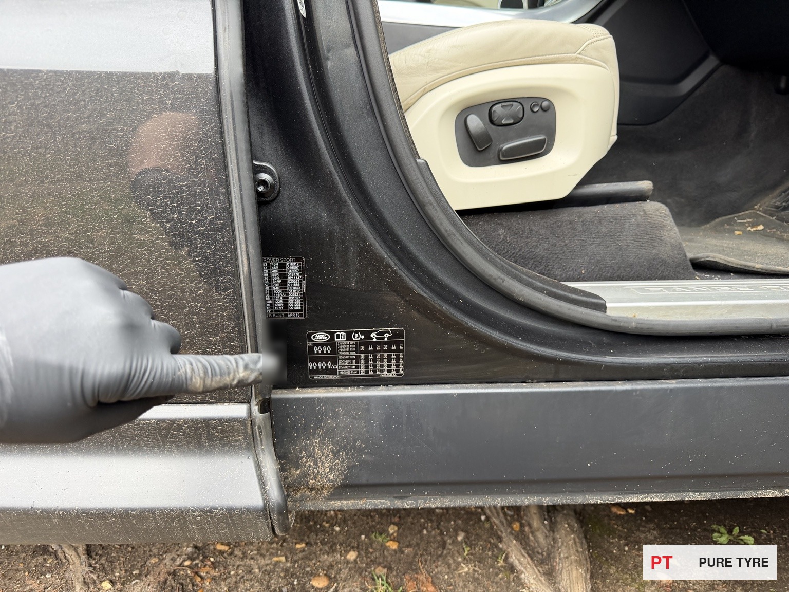 Landrover RangeRover Sport Tyre Pressure Placard Location