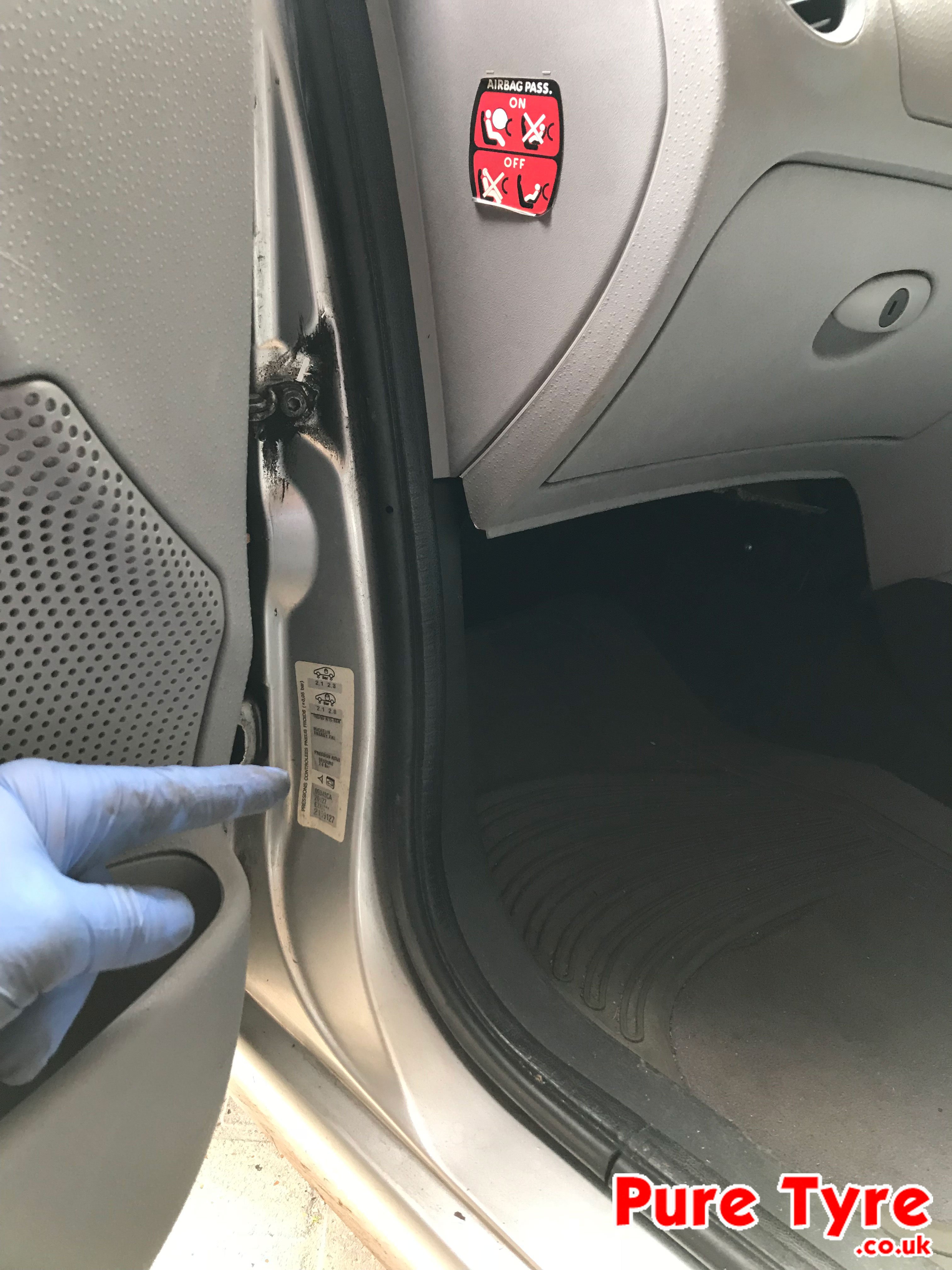 CitroenC32002To2010TyrePressurePlacardlocation Pure Tyre 01603 462959