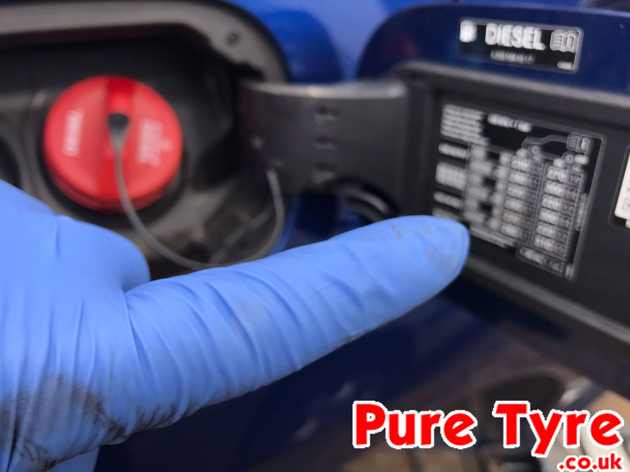 MercedesGLETyrePressurePlacardLocation Pure Tyre 01603 462959