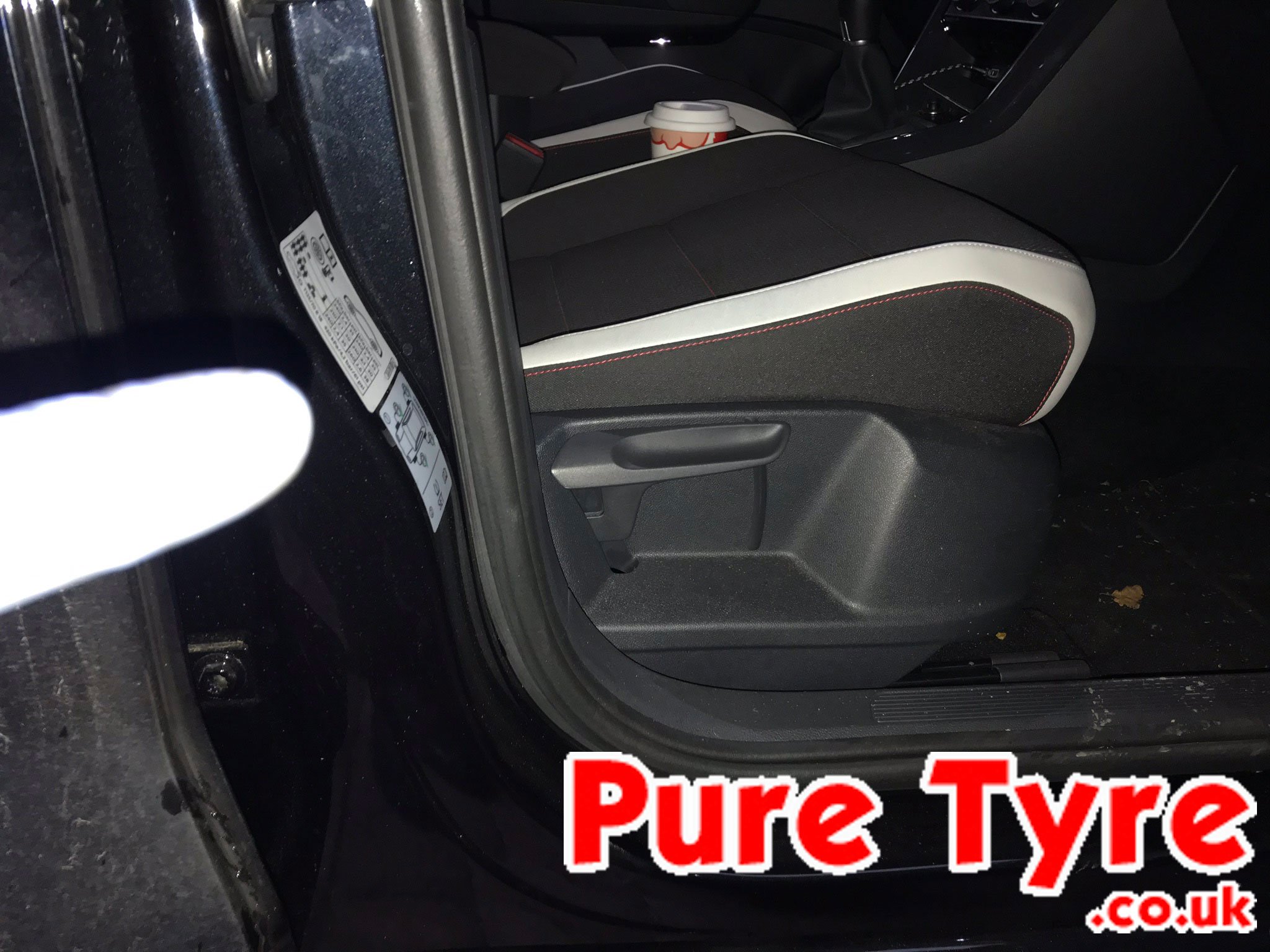 VW T Roc tyre pressure placard location
