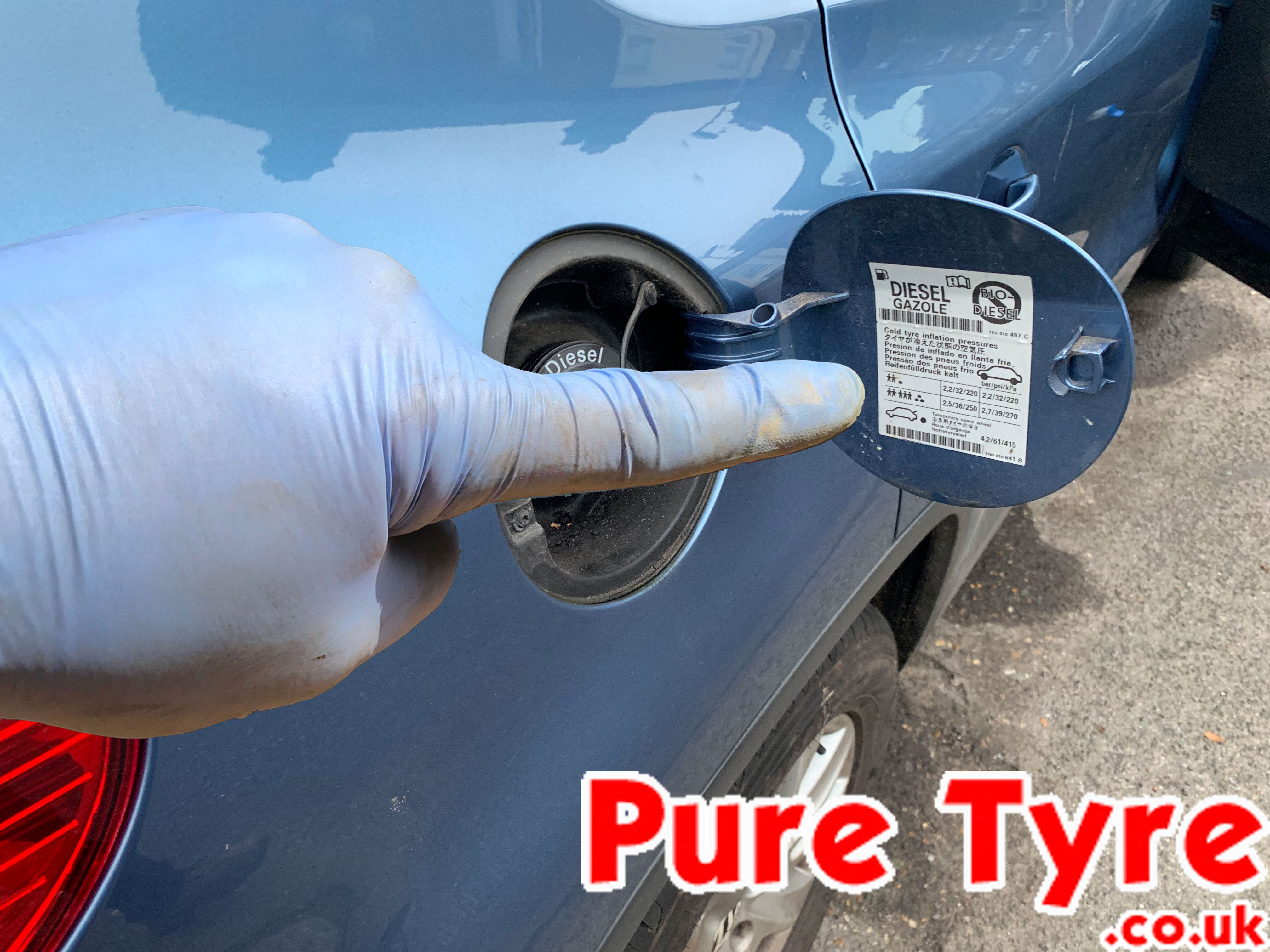 VolkswagenTiguanTyrePressurePlacardLocation Pure Tyre 01603 462959
