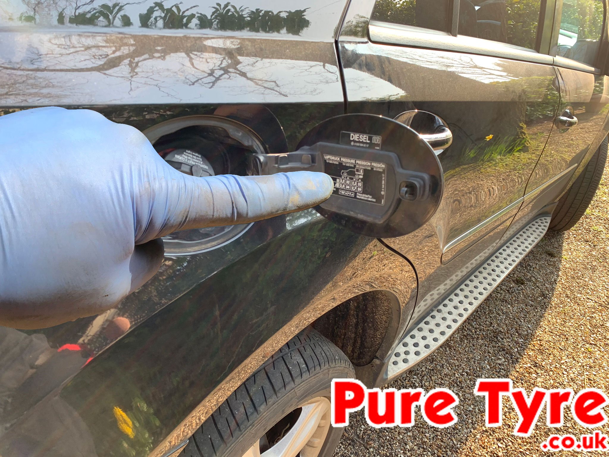 Tyre-pressure placard location for Mercedes ML