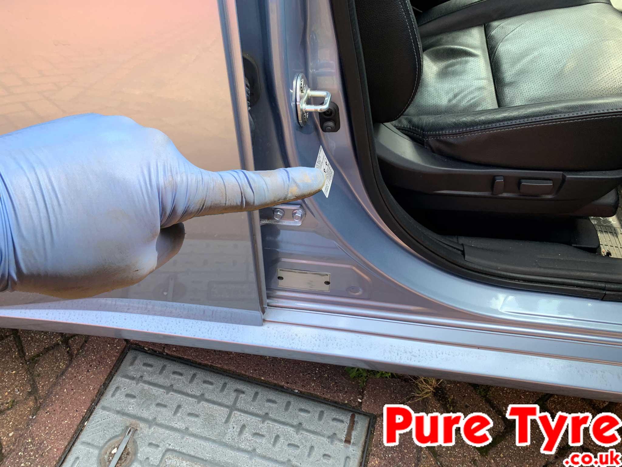 MitsubishiOutlanderTyrePressurePlacardLocation Pure Tyre 01603