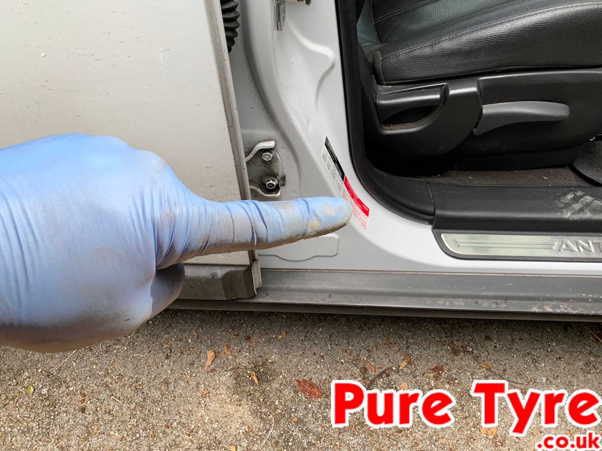 Vauxhall Antara tyre pressure placard location