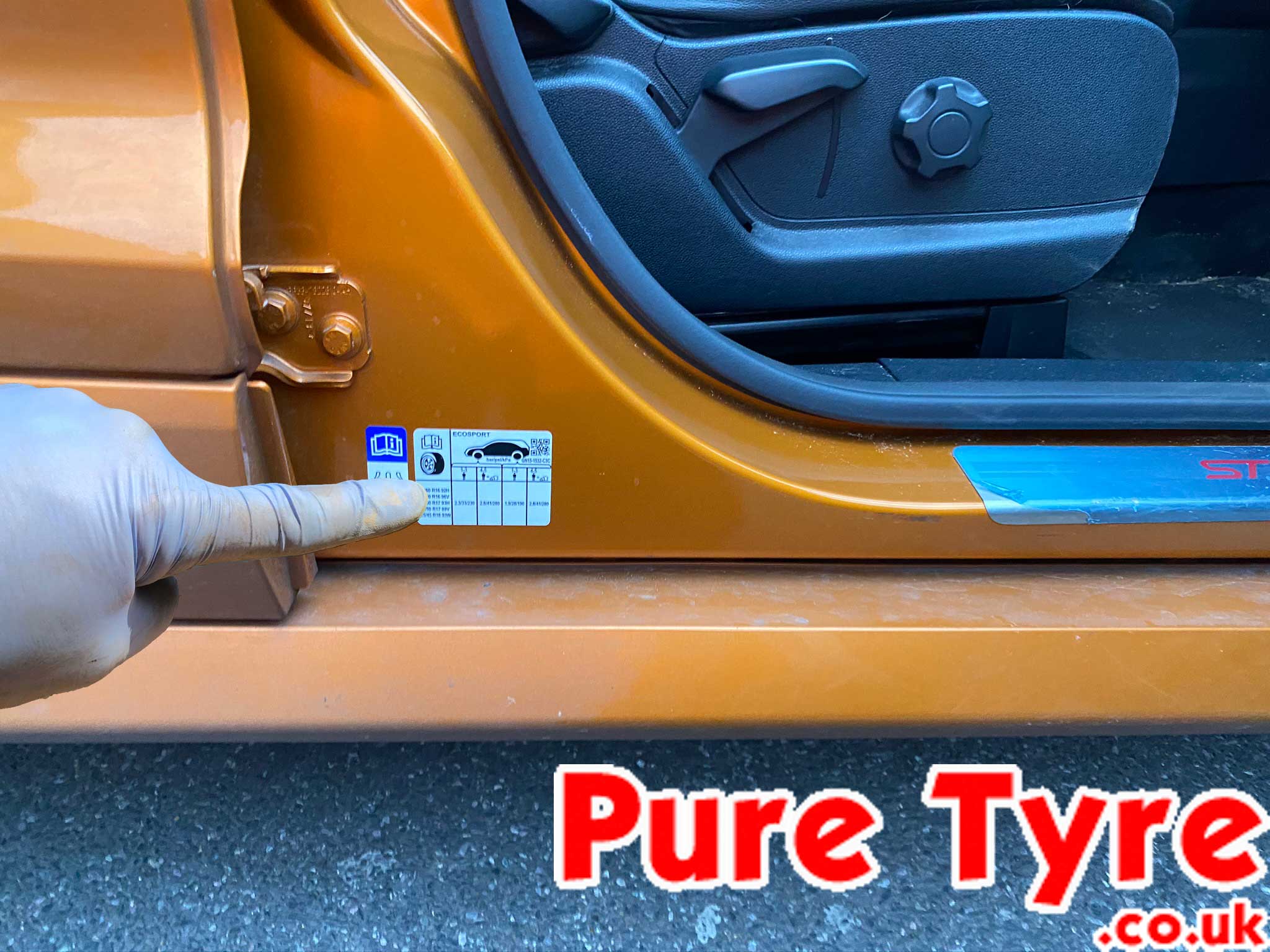 Ford Ecosport tyre pressure placard location