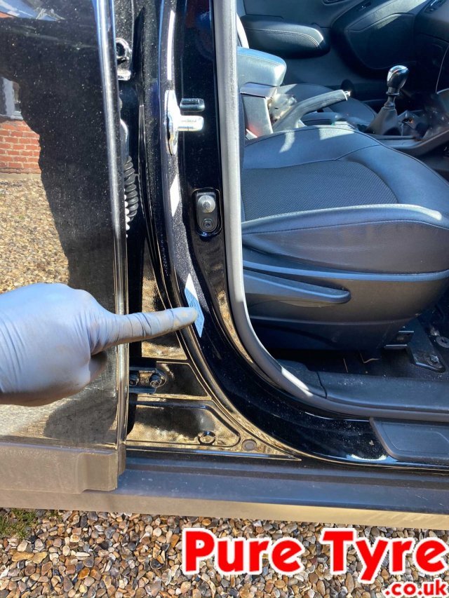 Hyundai IX35 Tyre Pressure Placard Location Pure Tyre 01603 462959