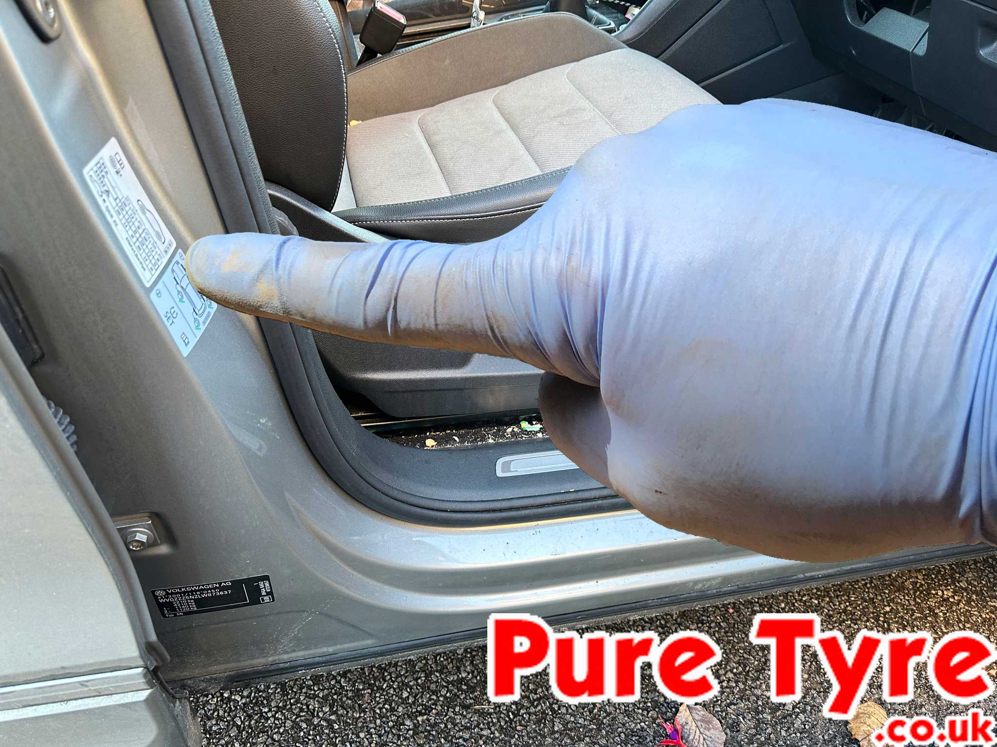 VW Volkswagen Tiguan Tyre Pressure Placard Location Pure Tyre 01603 462959