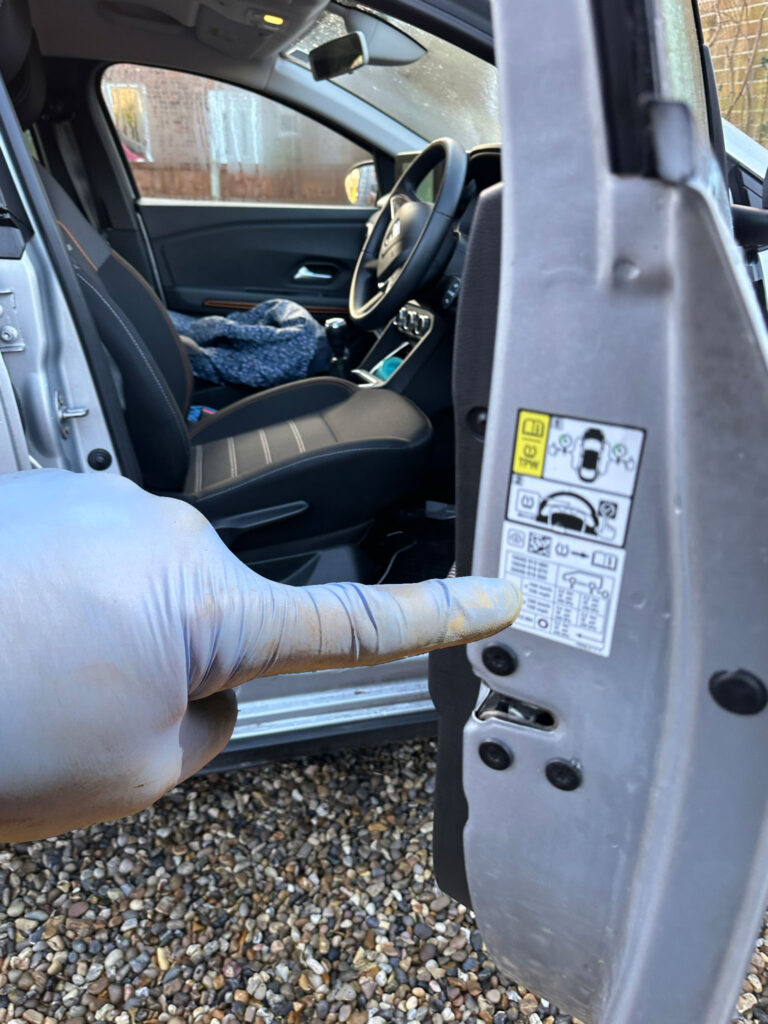 Dacia Sandero Tyre Pressure Placard Location Pure Tyre 01603 462959